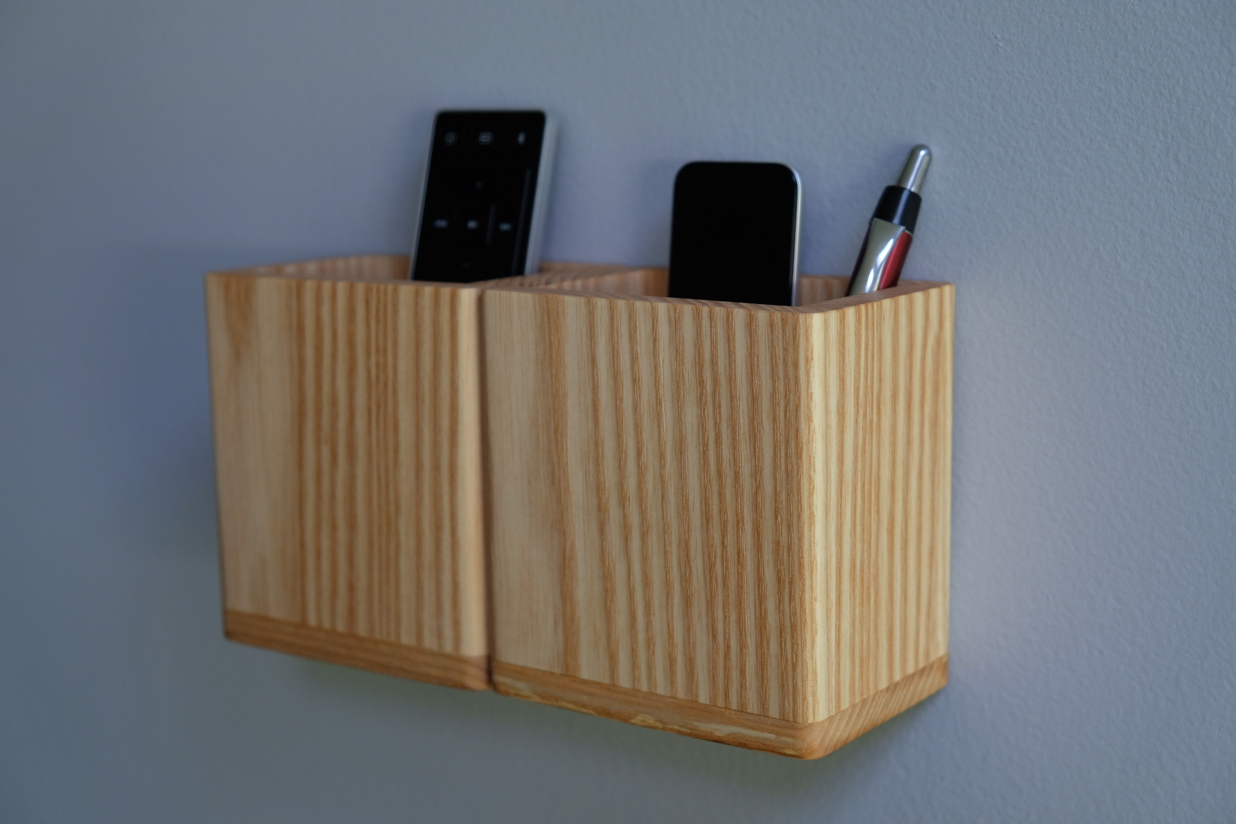 Floating Remote Caddy